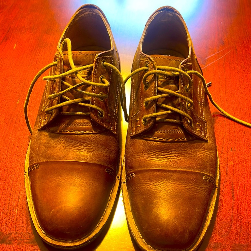 Fossil  Brown shoes